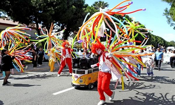 Alaçatı Ot Festivali'nden renkli görüntüler