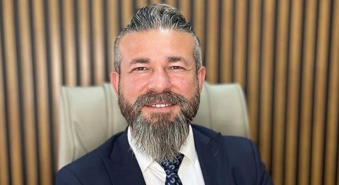 11 yaşındaki kızının yanında silahla vurularak öldürüldü