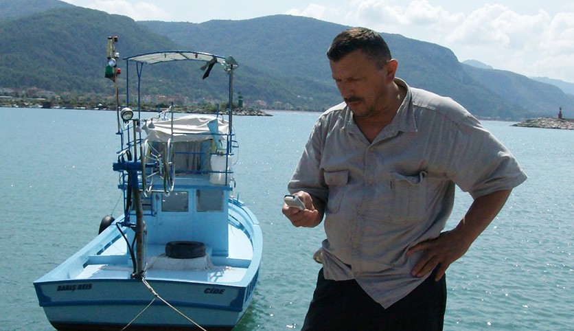 Deniz ortasında kalp krizi geçiren balıkçı hayatını kaybetti
