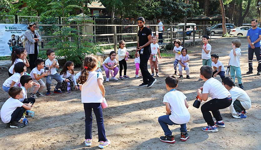 Doğal Yaşam Parkı’nda çocuklara hayvan sevgisi aşılandı