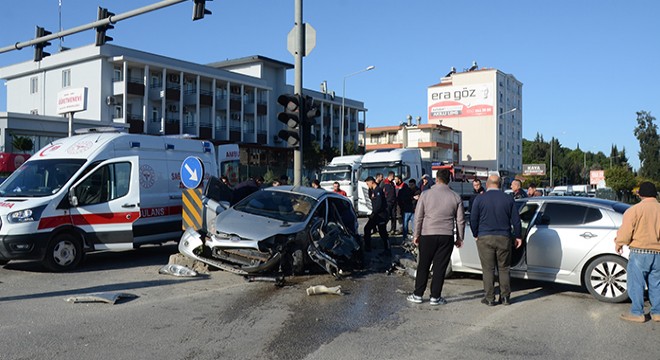 Antalya Serik'te kaza: 2 yaralı