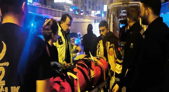 Antalya'da otomobile çarpan motosiklet sürücüsü yaralandı