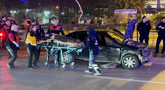 Antalya'da polisin 'dur' ihtarına uymadı, kaza yaptı