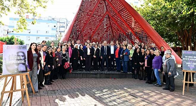 Antalya'da şiddete karşı ses, Al Yazma’da yükseldi