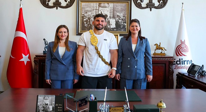 Başkan Vekili Özdemir ve Erkan Taş’tan Edirne Belediyesi’ne ziyaret