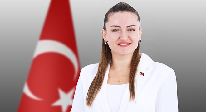 Büşra Özdemir'den 30 Ağustos Zafer Bayramı mesajı