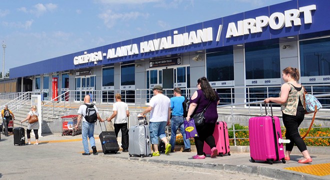 Gazipaşa- Alanya Havalimanı’nda 239 bin yolcu trafiği