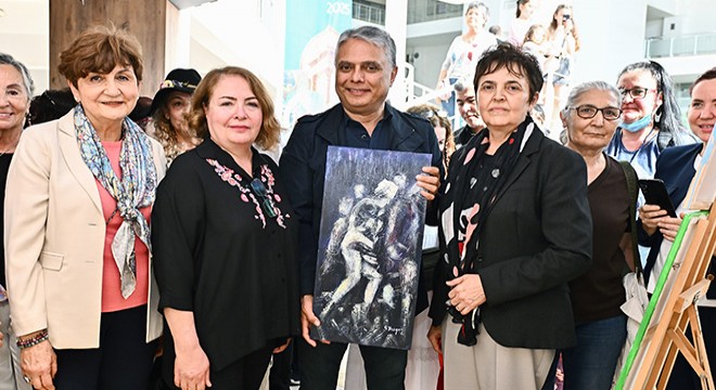 ‘Geleceğin Renkleri’ Muratpaşa’da kapılarını açtı