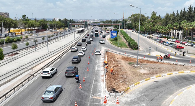 İller Bankası Kavşağı’nda şerit artırımı tamamlandı