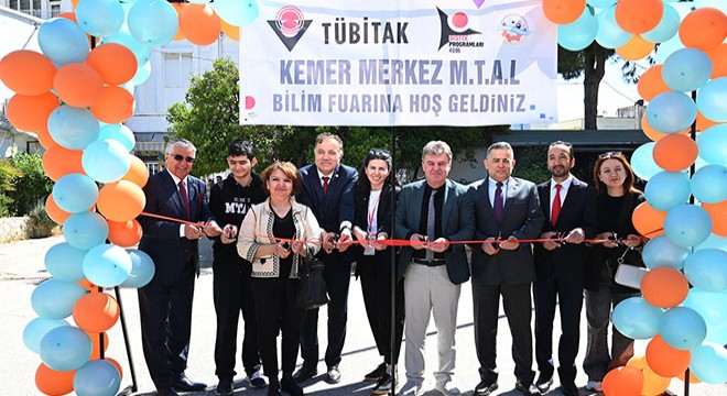 Kemer’de TÜBİTAK 4006 Bilim Fuarı
