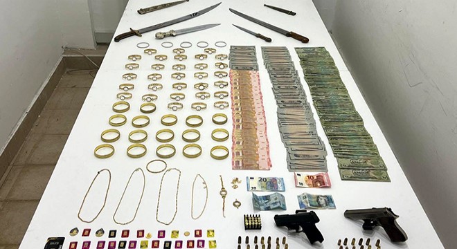 Kepez’de sahte altın ve ruhsatsız silah operasyonu