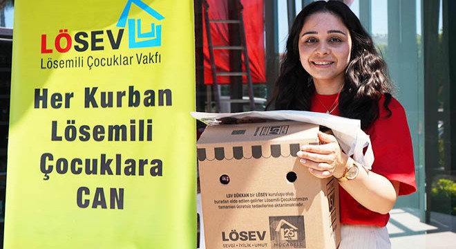 LÖSEV’den bayram öncesi Antalya'da 180 aileye et desteği