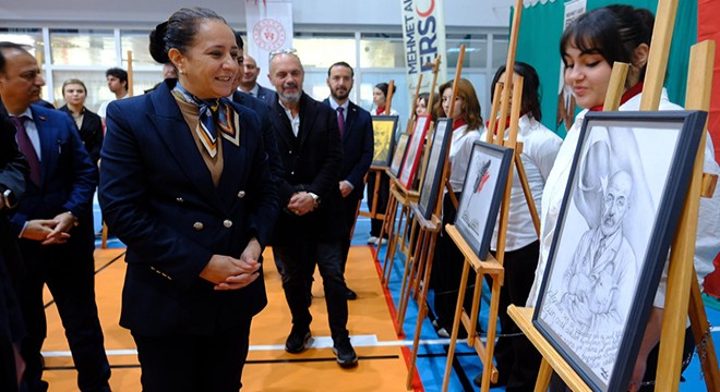 Mehmet Akif Ersoy Kültür ve Sanat Sokağı sergisi