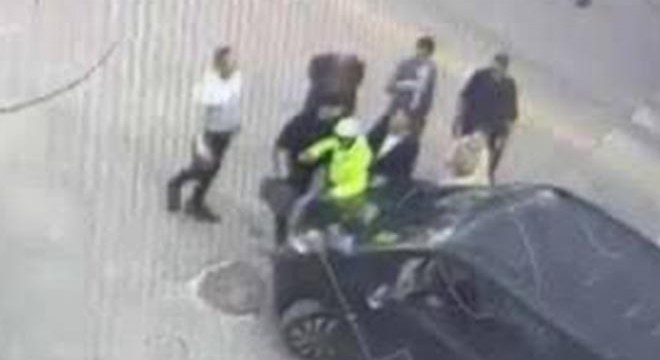 Polisin üzerine aracı süren CHP’li Beker’in şoförüne ceza