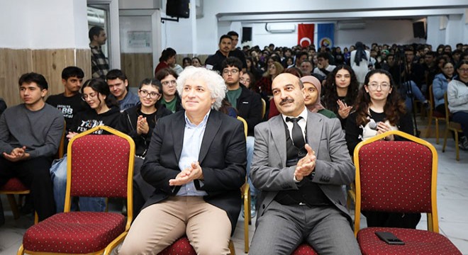 Prof. Dr. Ömer Özkan, öğrencilerle bir araya geldi