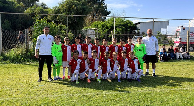 Samsunspor U10 takımı Antalya’da şampiyon oldu