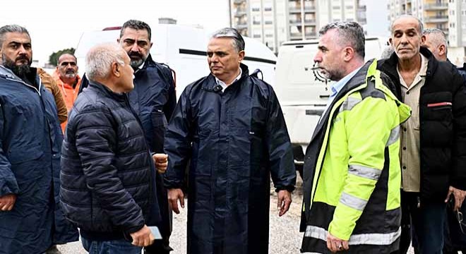 Sel baskınından zarar gören evlere Başkan Uysal’dan ziyaret