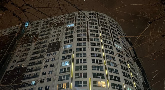 Sitede silahla vurulmuş halde 2 kişi ölü bulundu