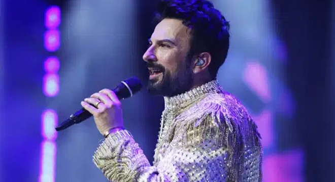 Tarkan'dan dikkat çeken çağrı