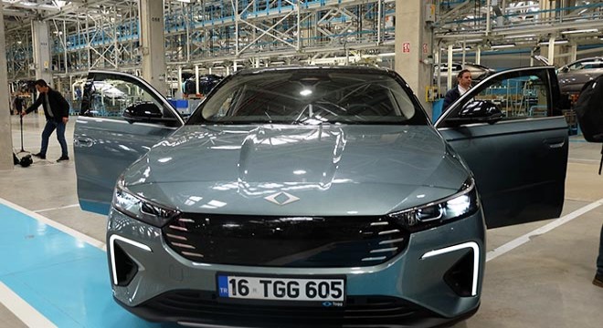 Togg’un yeni modeli T10F üretim hattında görüntülendi