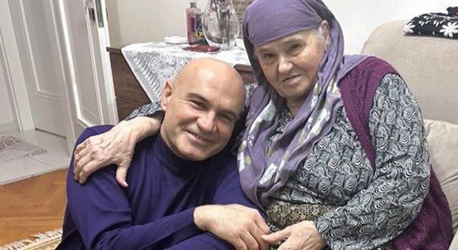 Turhan Çömez’in anne acısı