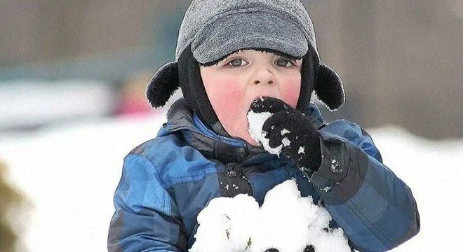 Uzmanından uyarı: 'Kar yemek masum değil'